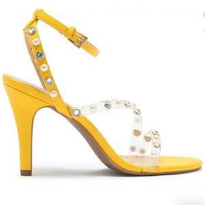 NWT ADRIENNE VITTADINI Faux Pearl & Jewel Embellished Sandal Size 7.5